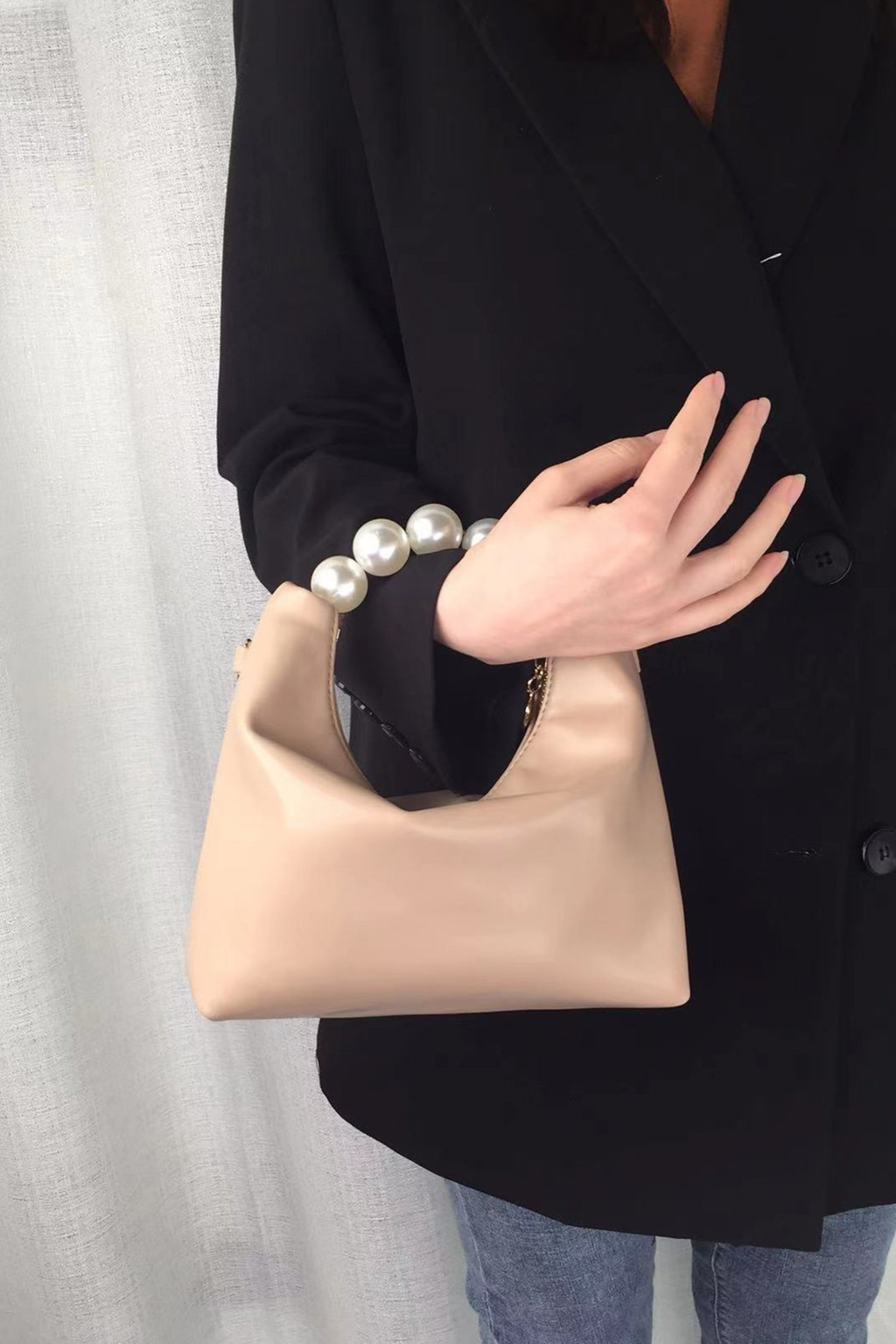 Pearl Elegance Chain Crossbody Bag