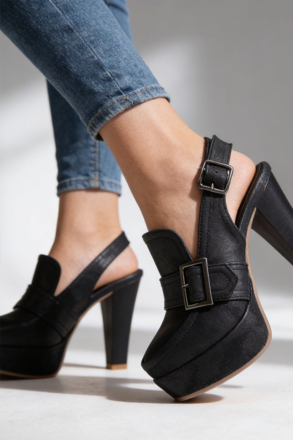 Platform Block Heel Slingback Shoes with Adjustable Strap