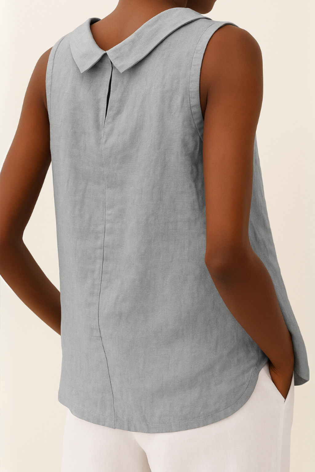 Round Neck Sleeveless Blouse