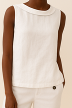 Round Neck Sleeveless Blouse