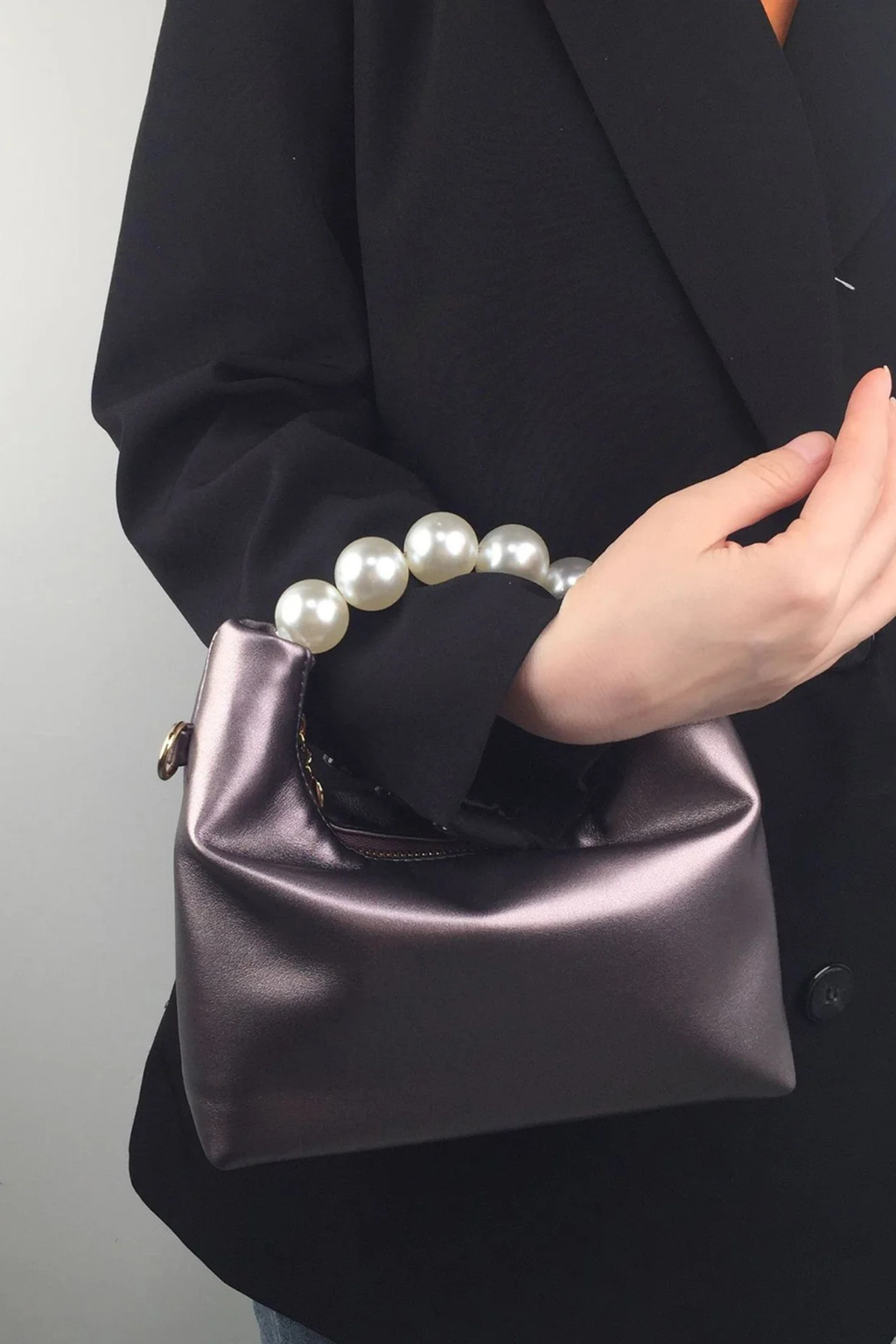 Pearl Elegance Chain Crossbody Bag