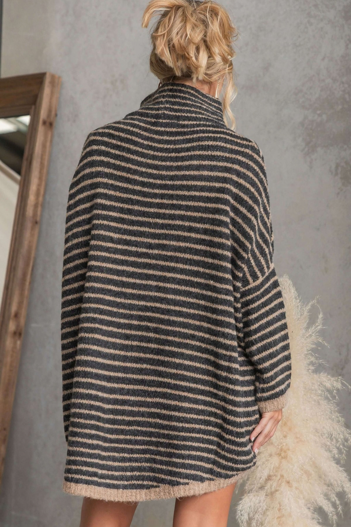 Striped Pocketed Thigh Length Tunic Sweater