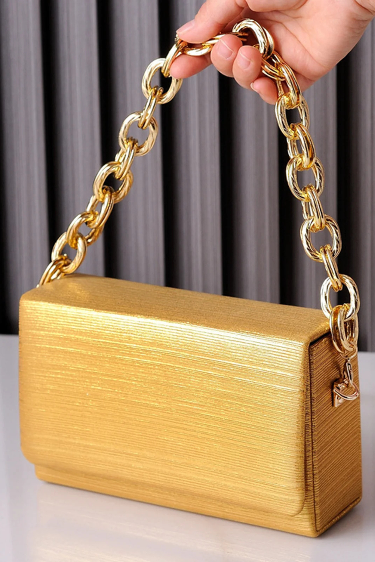 Metropolitan Chain Square Shoulder Bag