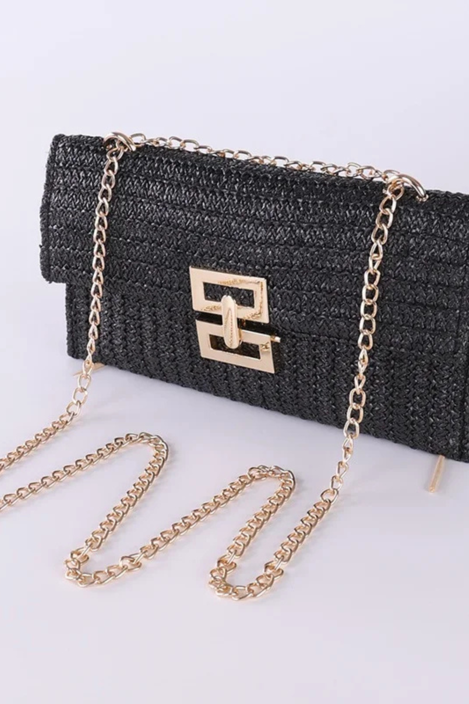 Seaside Luxe Straw Shoulder Bag with Chain Strap