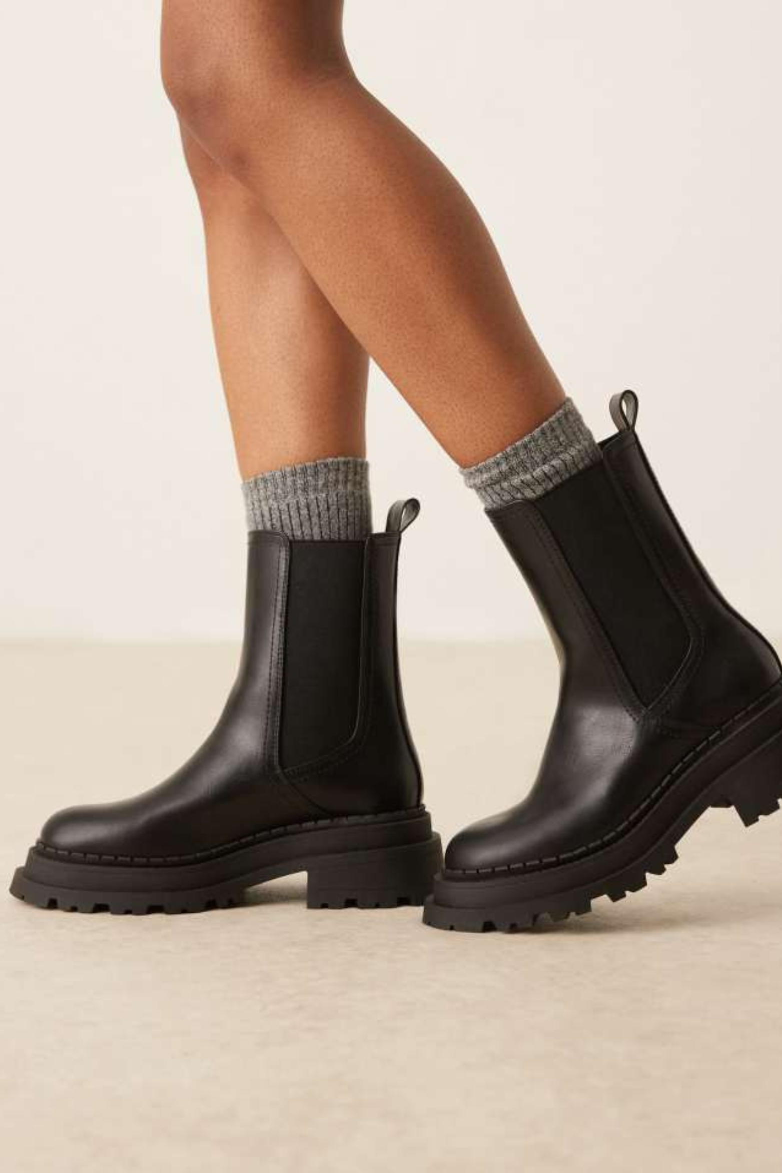 Women's Gore Lug Sole Chelsea Boots