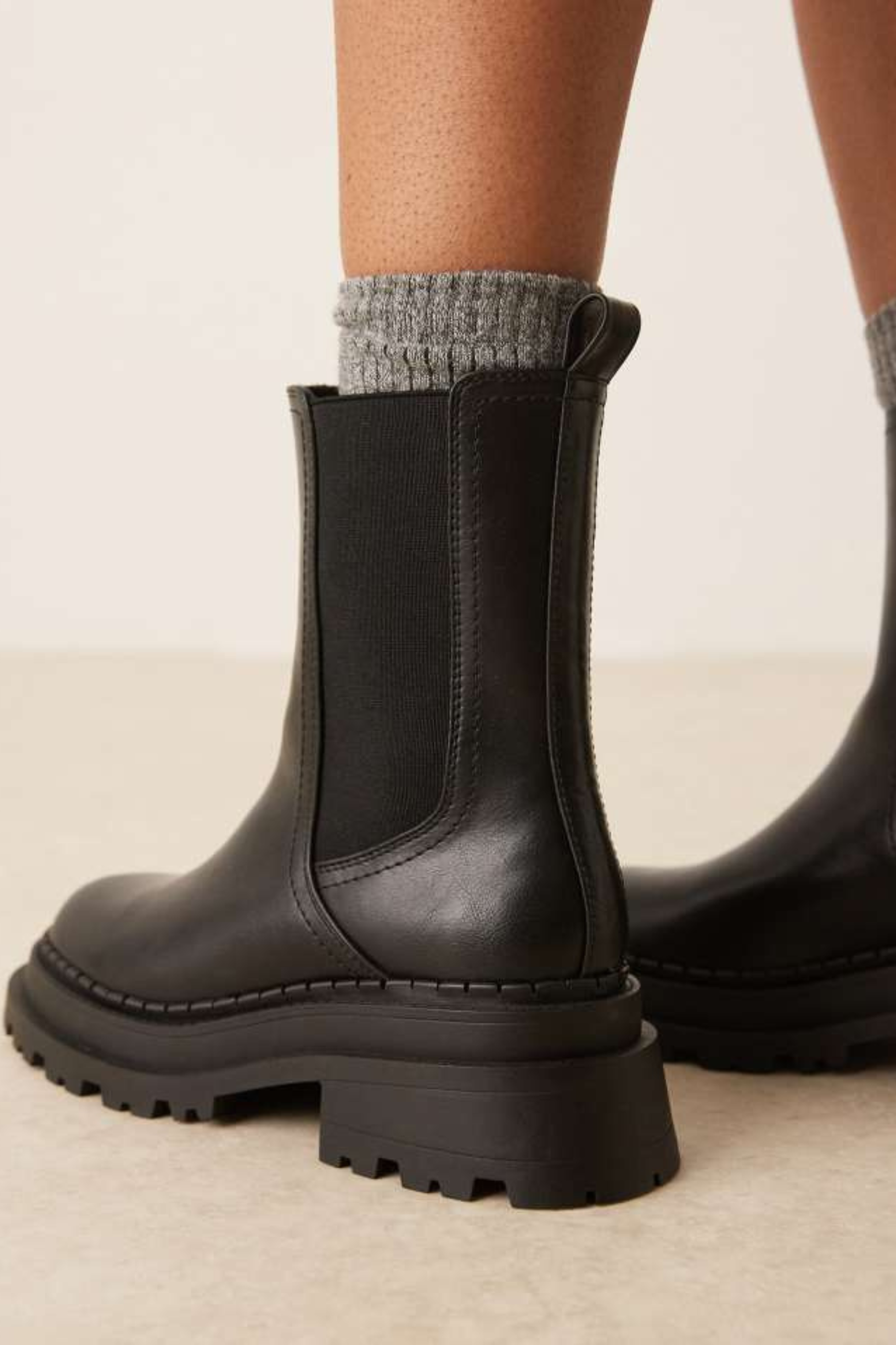 Women's Gore Lug Sole Chelsea Boots