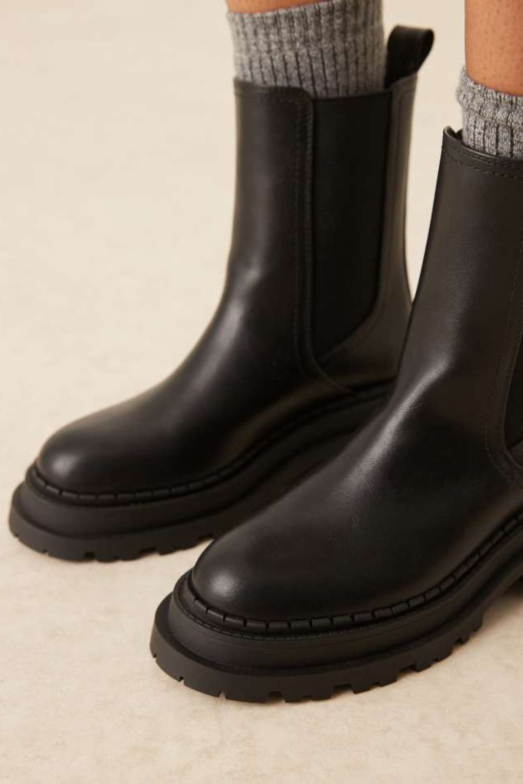 Women's Gore Lug Sole Chelsea Boots