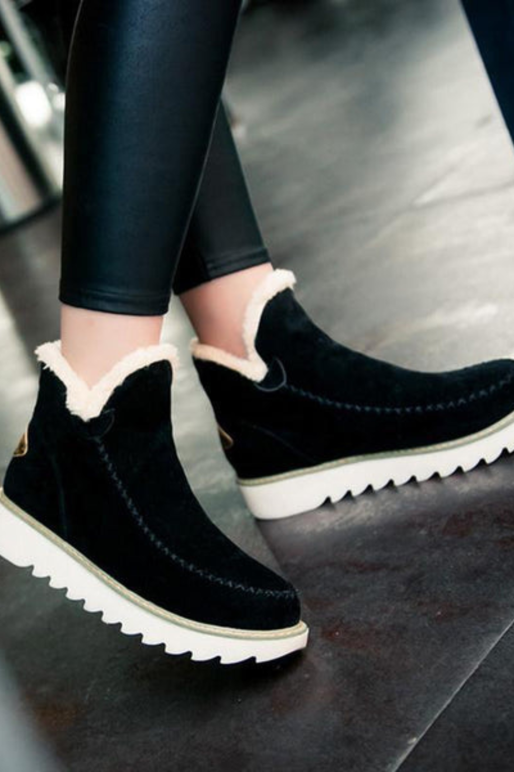 Women's Waterproof Insulated Mid Calf Boots
