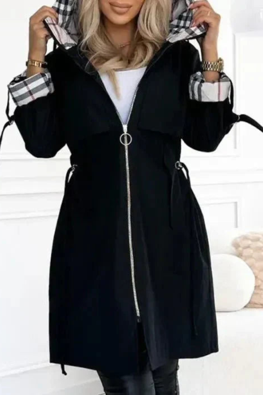 Women's Waterproof Windproof Hooded Jacket