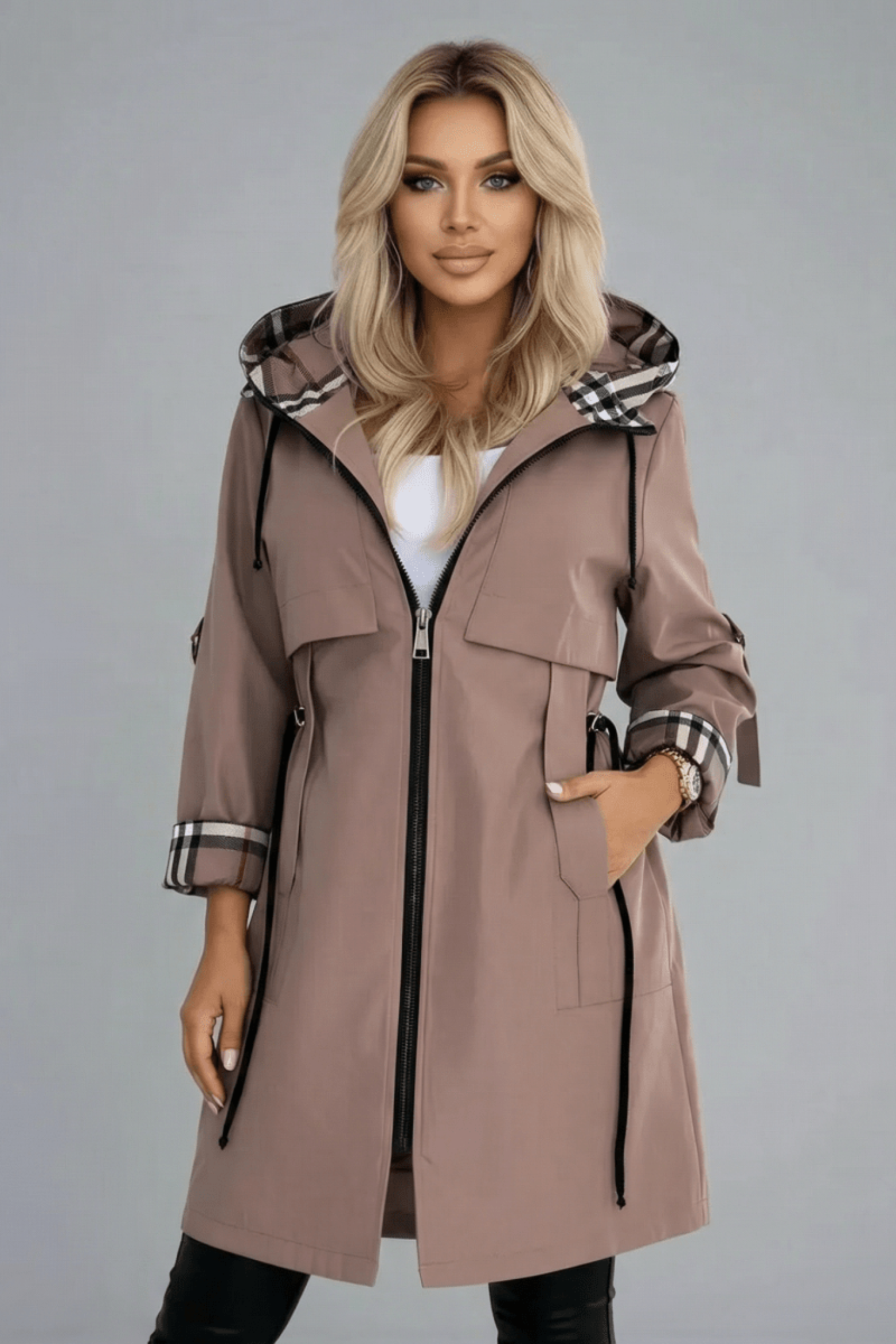 Women's Waterproof Windproof Hooded Jacket