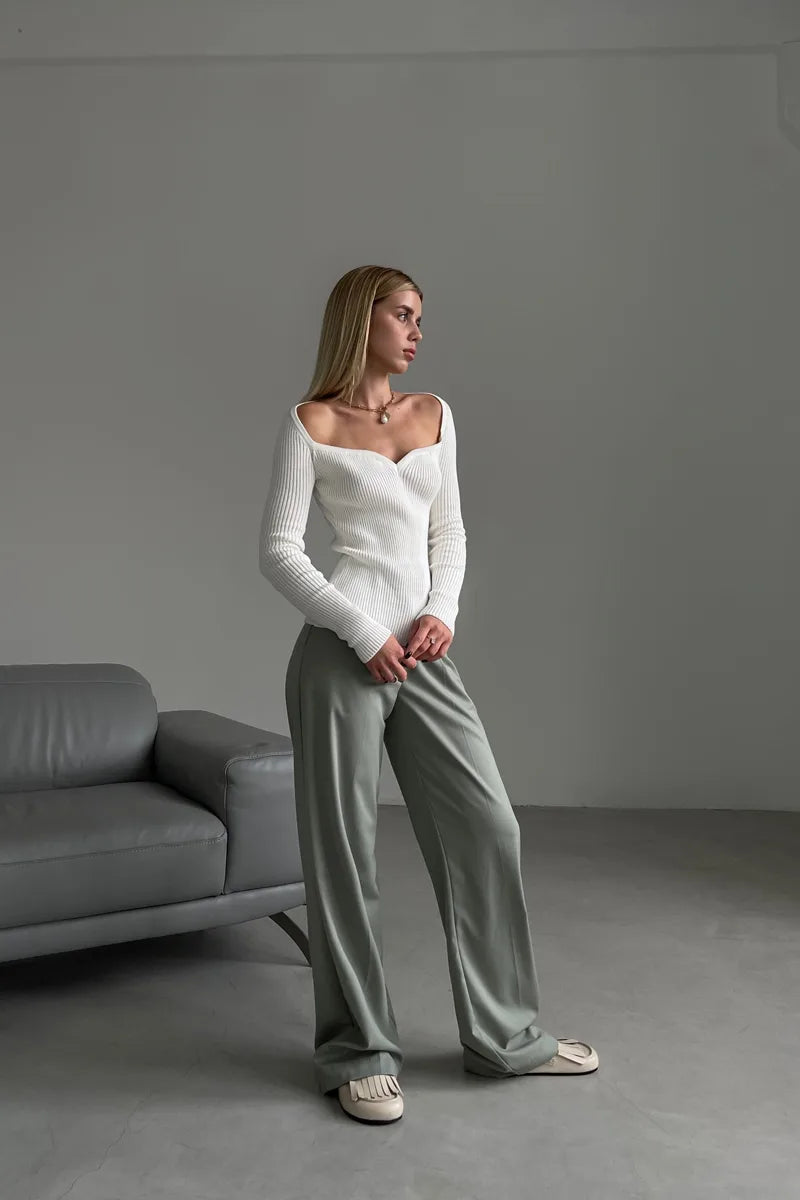Milky White Shaped-Cut Ribbed Jumper